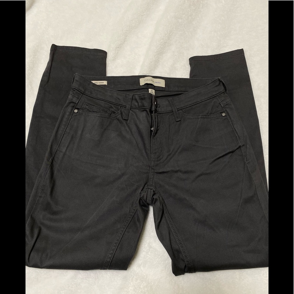 Calvin Klein Jeans SZ 6